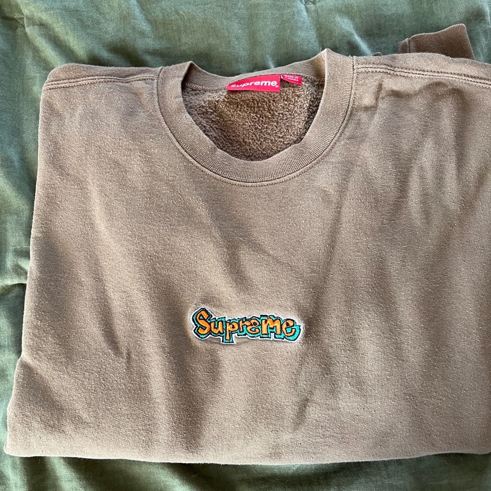 Supreme crewneck - collab with Mark Gonzales